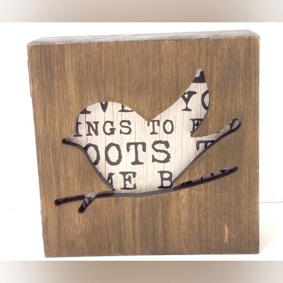 Wooden Bird Wall Sign Plaque Book Family Gives You Wings To Fly Youngs Inc - Picture 1 of 8